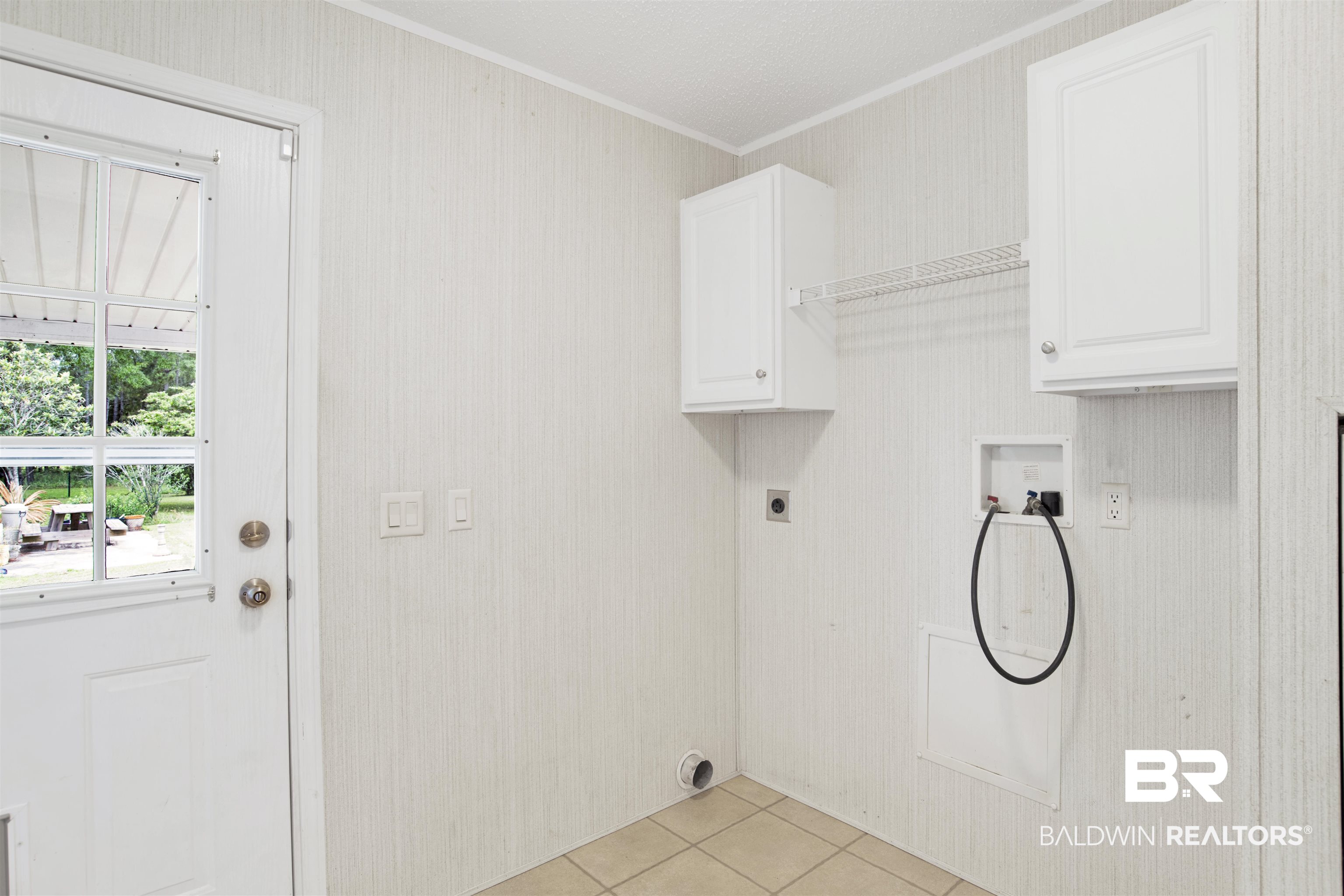 2882 Hickory Street South Foley, AL 36535 - Photo 31 of 42 Laundry