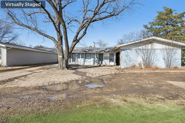 $234,900 | 3011 Royal Lane, Dallas, TX 75229