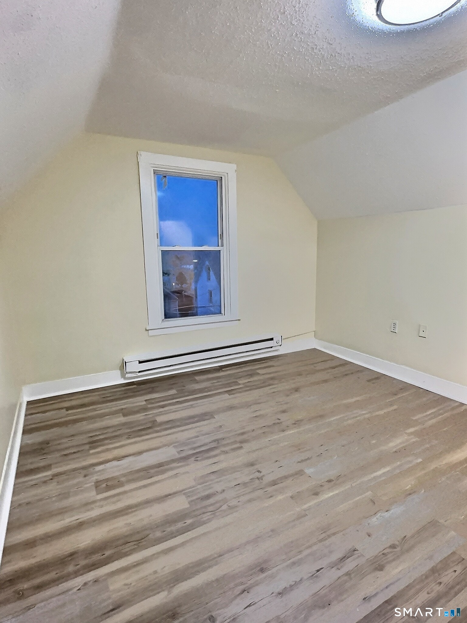 42 Spring Street New London, CT 06320 - Photo 17 of 24