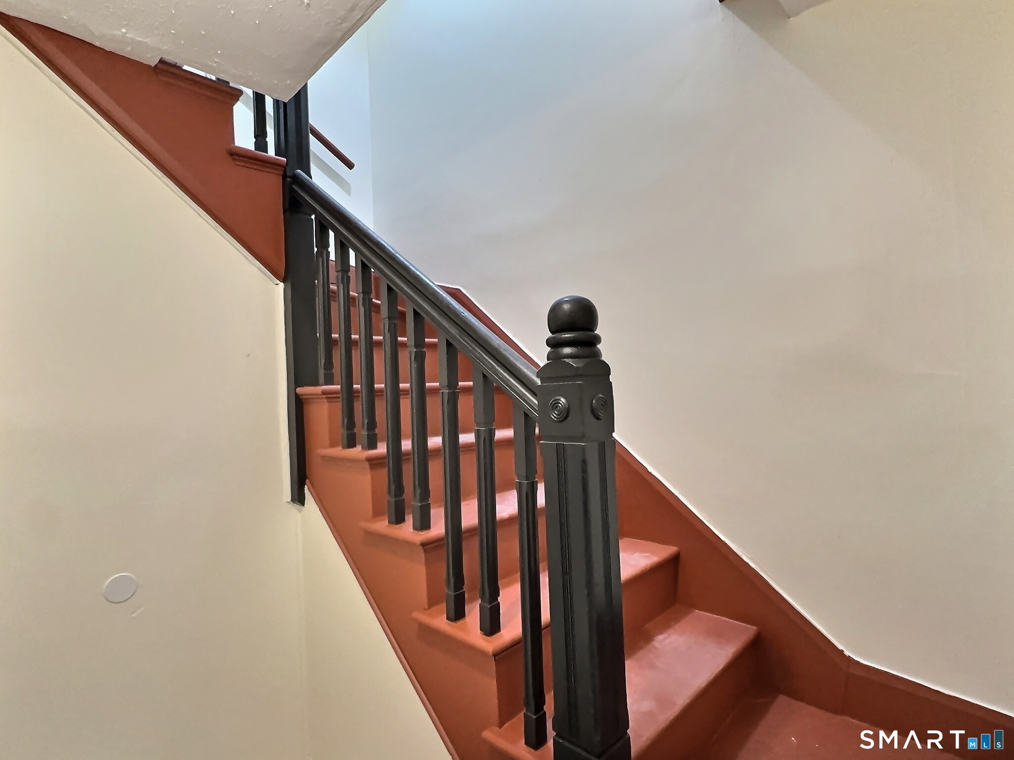 42 Spring Street New London, CT 06320 - Photo 4 of 24