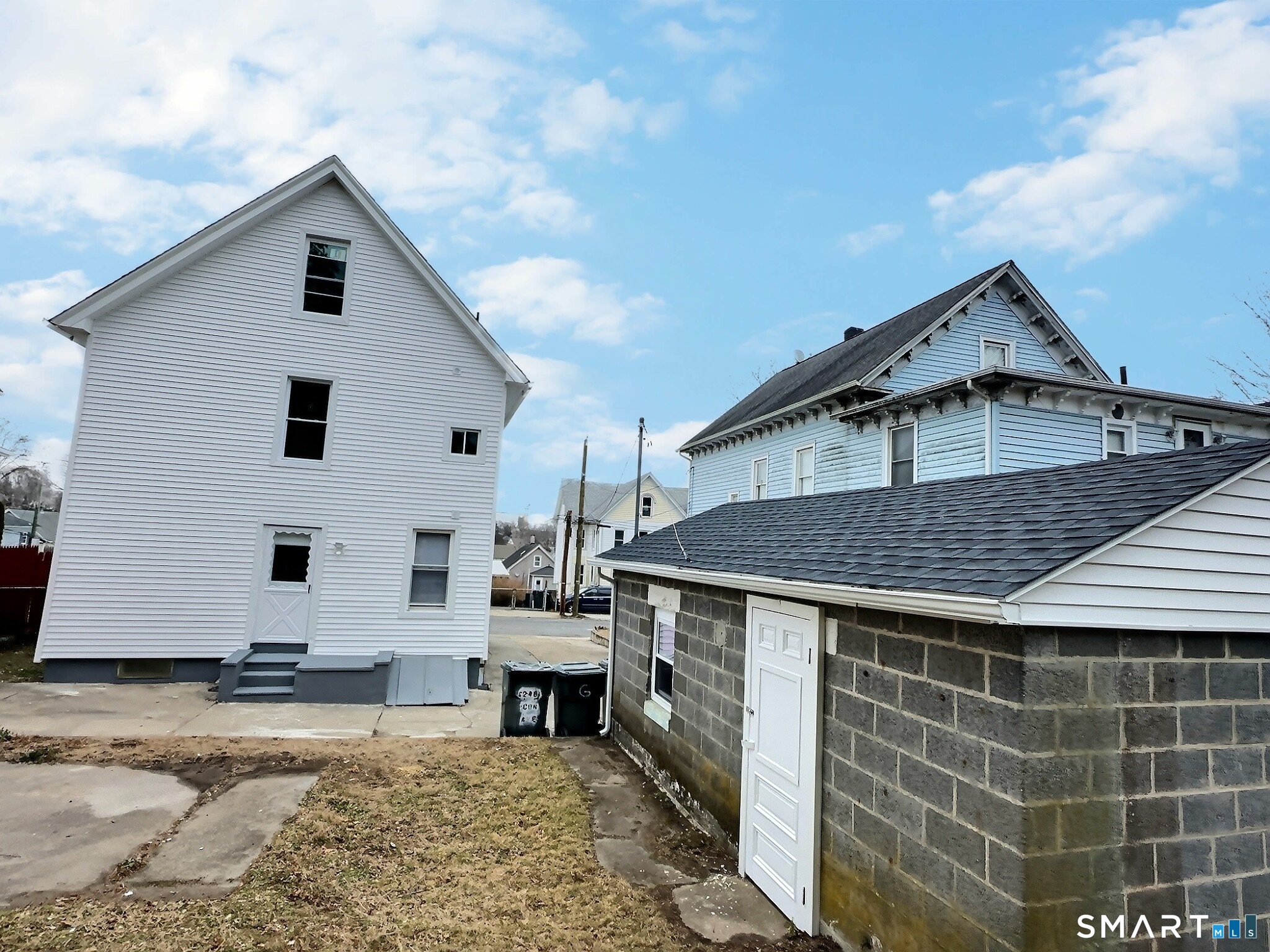 42 Spring Street New London, CT 06320 - Photo 8 of 24