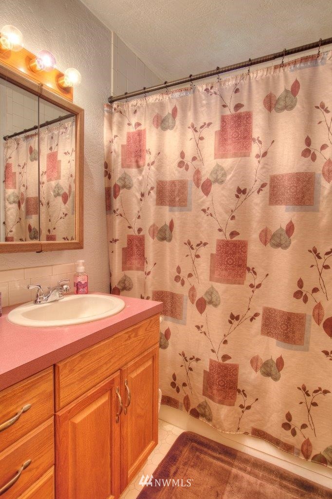 4465 Southeast Bloomfield Road Shelton, WA 98584 - Photo 15 of 23 Gallery Image 15