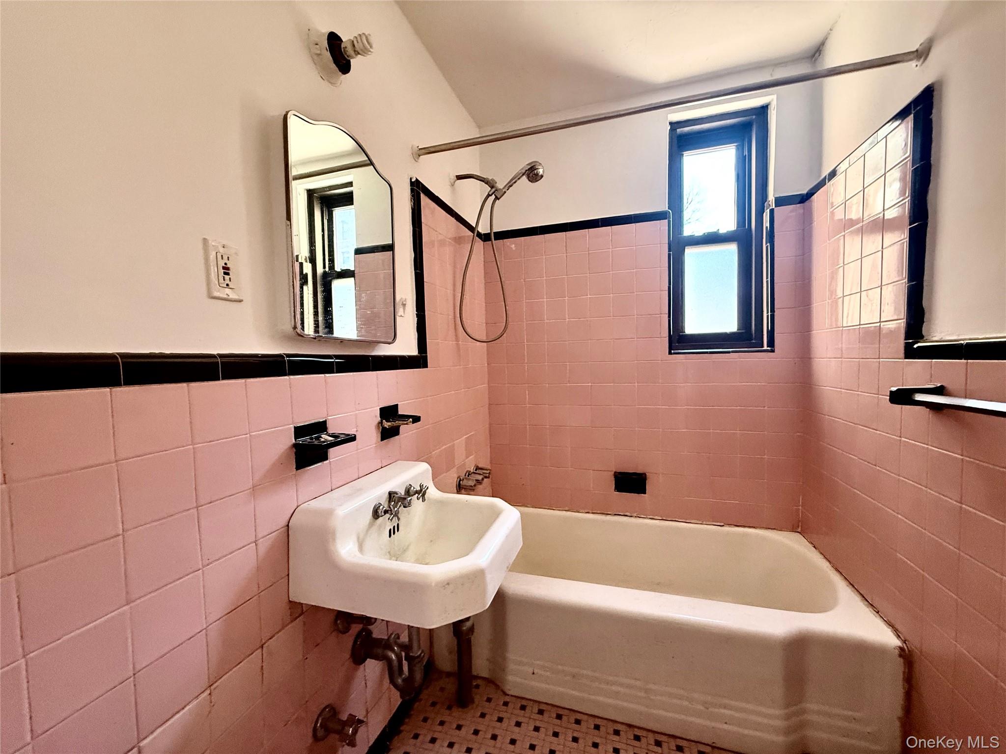 112-50 Northern Boulevard, Unit 1A Queens, NY 11368 - Photo 14 of 27