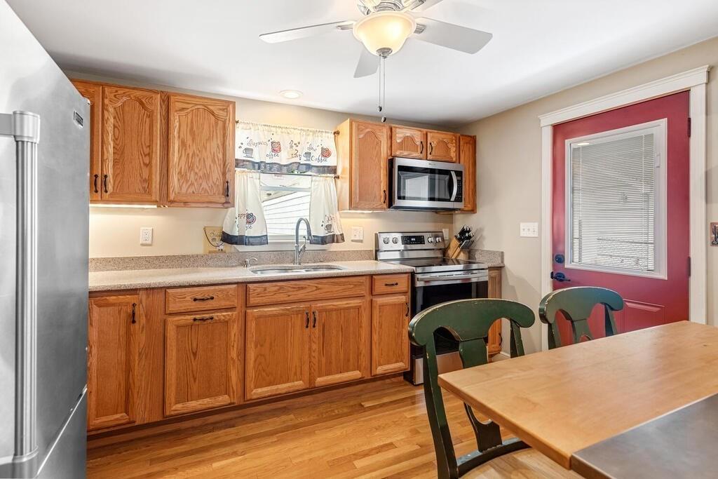 7 Euclid Road Lynn, MA 01904 - Photo 9 of 29 Gallery Image 9