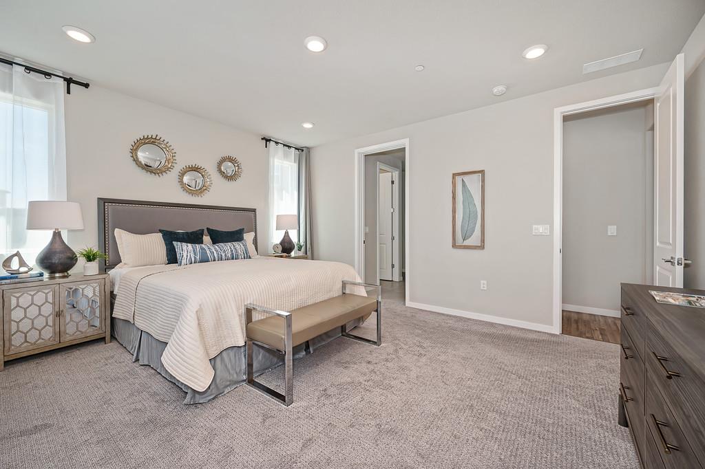 8229 Poppy Rdg Circle Elk Grove, CA 95757 - Photo 33 of 75