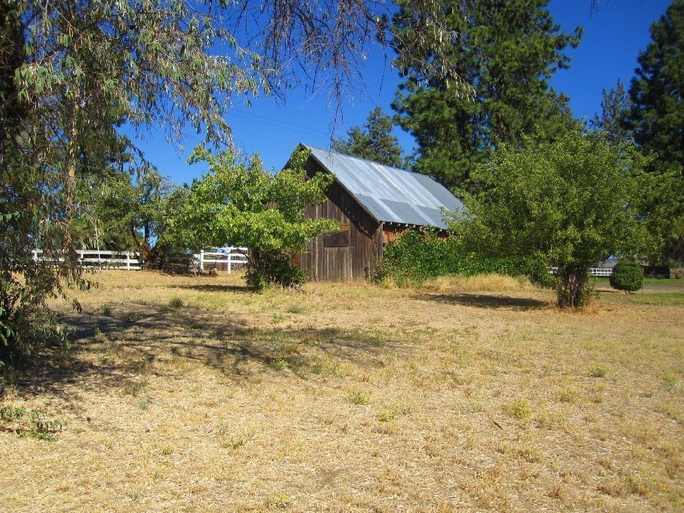 45541 Pittville Road McArthur, CA 96056 - Photo 12 of 26 a view of a house with a yard