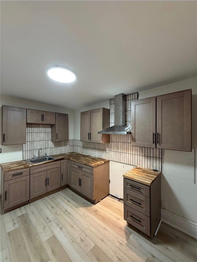 102 Meigs Street Rochester, NY 14607 - Photo 3 of 18