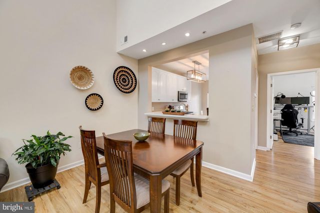 $725,000 | 1603 Hunting Creek Drive, Unit B, Alexandria, VA 22314