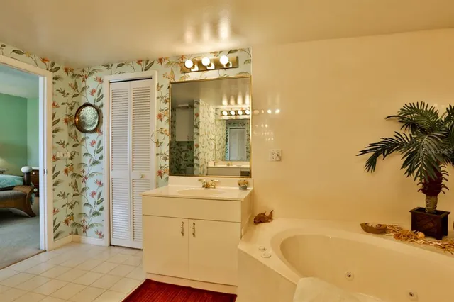 $5,000 | 4381 South Atlantic Avenue, Unit 101, New Smyrna Beach, FL 32169