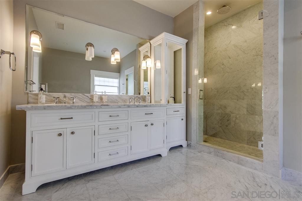 475 A Avenue Coronado, CA 92118 - Photo 12 of 25