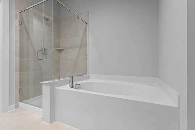 a close view of a bathtub in bathroom