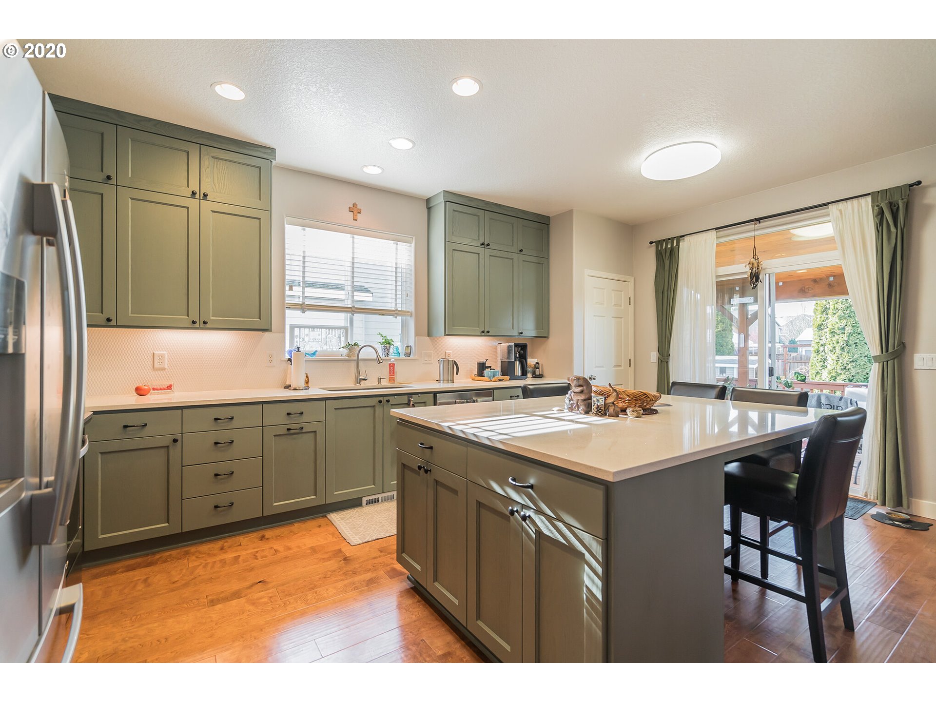 2005 North Lupine Street Canby, OR 97013 - Photo 9 of 26 Kitchen