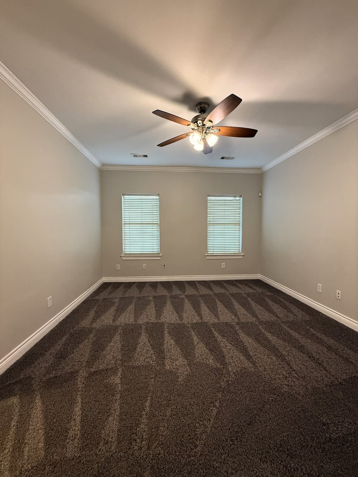 2939 Clinton Drive Houston, TX 77020 - Photo 16 of 20 a view of an empty room with a window