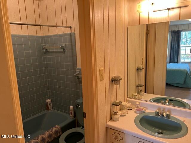 6105 Tolar Road Moss Point, MS 39562 - Photo 14 of 23 IMG_4073