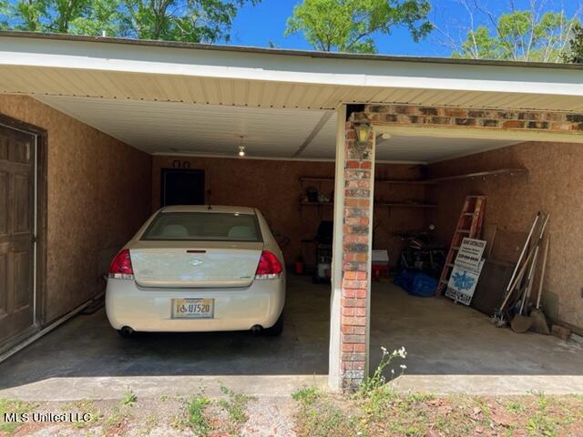 6105 Tolar Road Moss Point, MS 39562 - Photo 22 of 23 IMG_4085