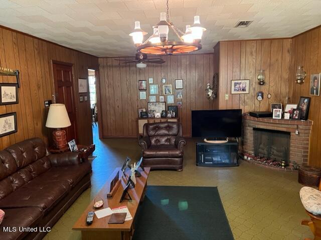 6105 Tolar Road Moss Point, MS 39562 - Photo 6 of 23 IMG_4083