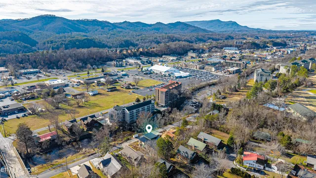 $3,500,000 | 416-444 McMahan Road, Pigeon Forge, TN 37863