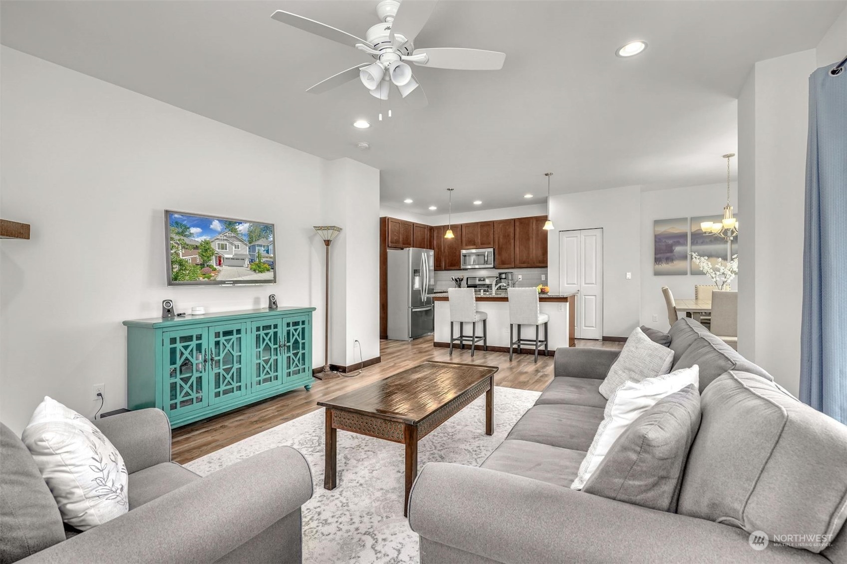 17801 3rd Avenue Southeast Bothell, WA 98012 - Photo 7 of 40 a living room with furniture and a kitchen view
