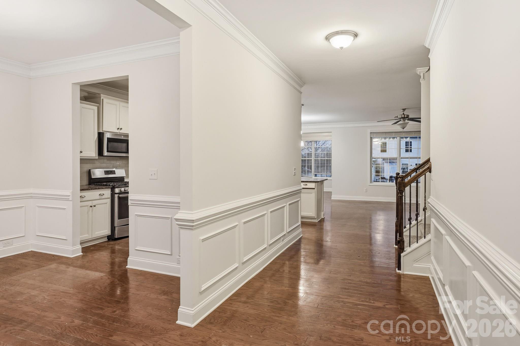 8924 Inverness Bay Road Charlotte, NC 28278 - Photo 4 of 40 Gallery Image 4