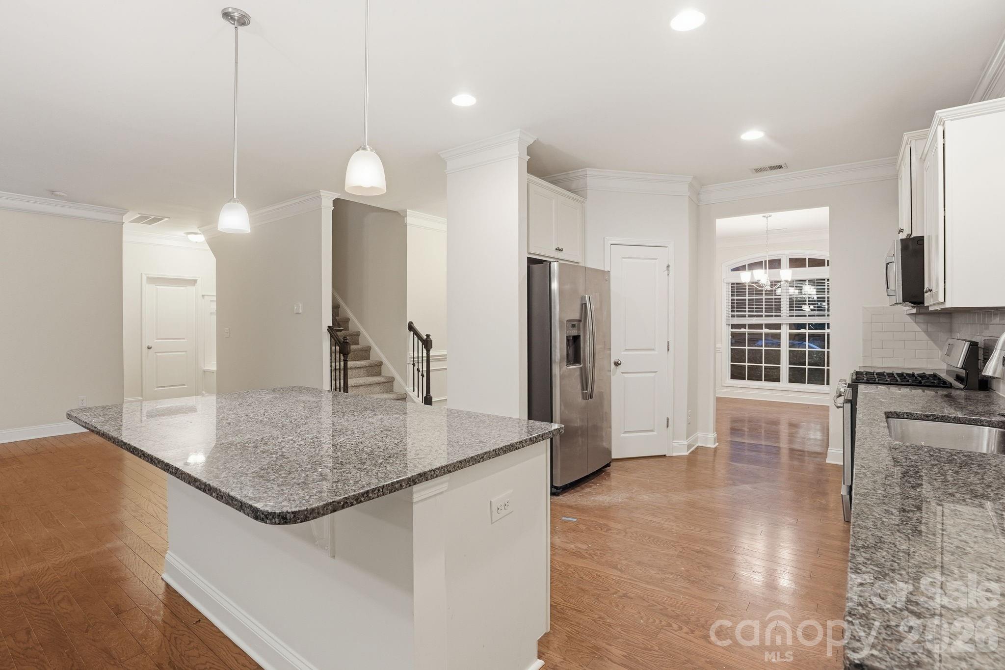 8924 Inverness Bay Road Charlotte, NC 28278 - Photo 9 of 40 Gallery Image 9