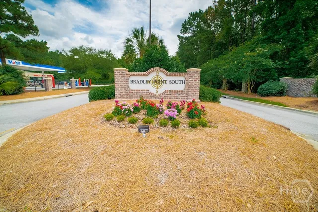 $2,400 | 28 Dunnoman Drive, Savannah, GA 31419