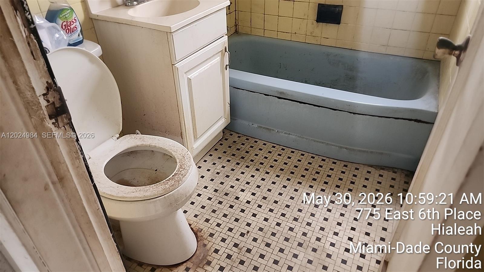 775 East 6th Place Hialeah, FL 33010 - Photo 9 of 27