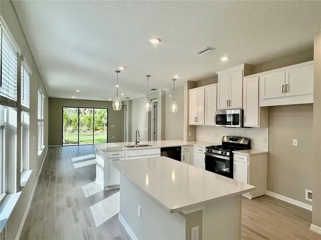 $3,200 | 15109 Shady Palms Lane, Nokomis, FL 34275