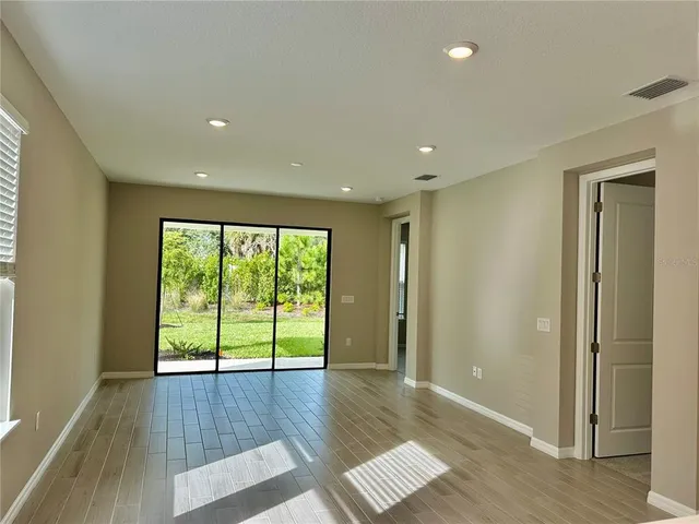 $3,200 | 15109 Shady Palms Lane, Nokomis, FL 34275