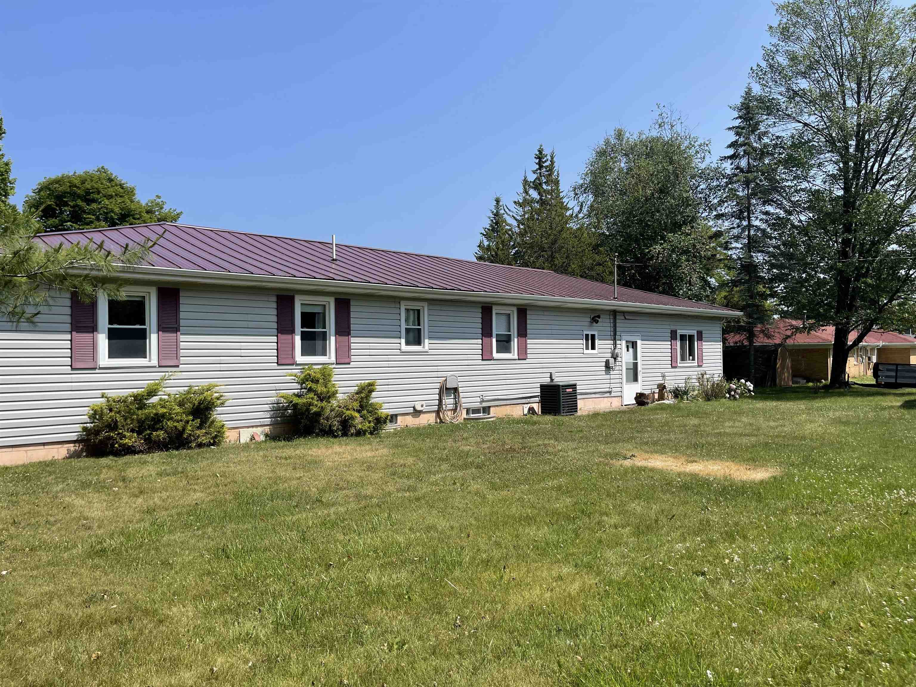 3325 Putnam Road Hale, MI 48739 - Photo 6 of 21 1912563-5.JPG