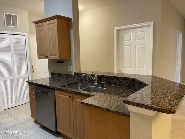 $1,670 | 830 Airport Road, Unit 414, Port Orange, FL 32128