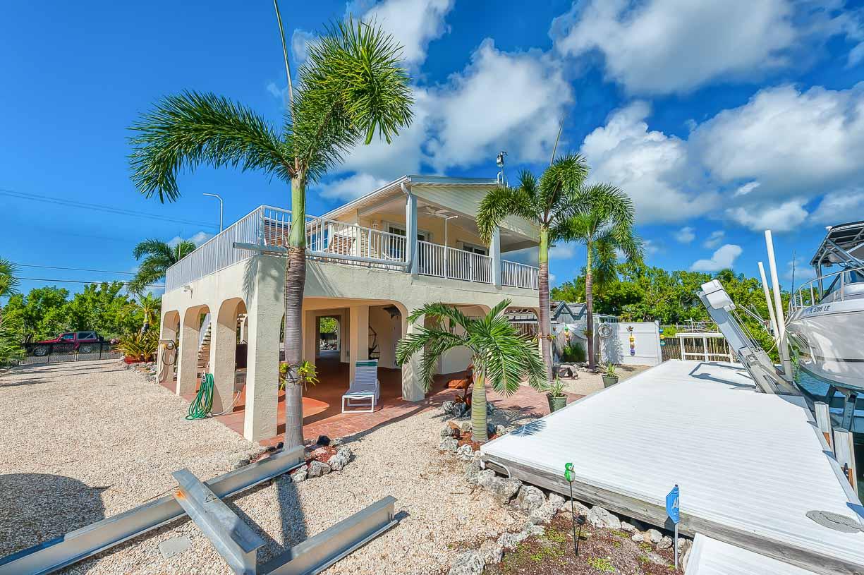 153 Indies Road Summerland Key, FL 33042 - Photo 36 of 45 Rear