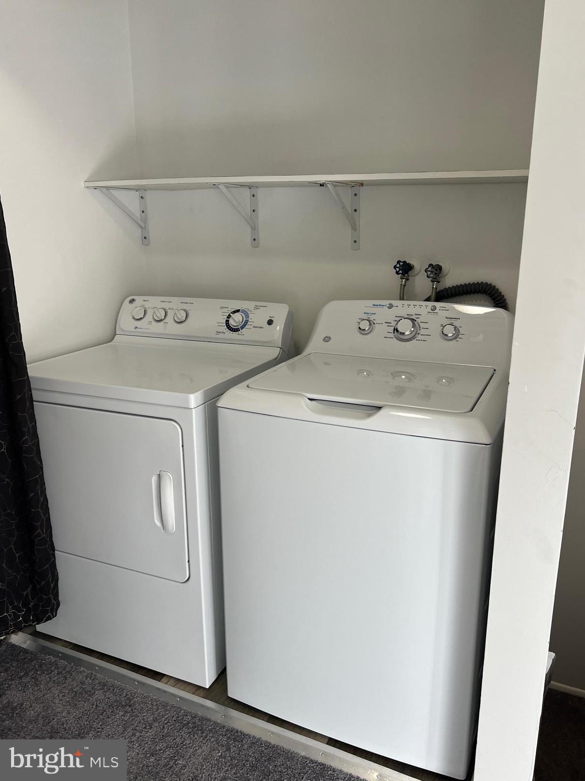 55 Noble Road Sicklerville, NJ 08081 - Photo 16 of 22 a utility room with dryer and washer