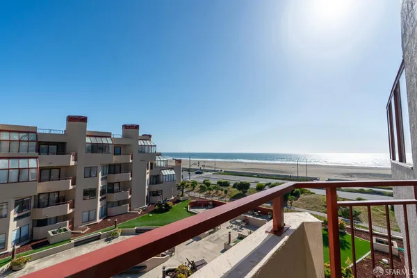 $5,000 | 855 La Playa Street, Unit 451, San Francisco, CA 94121