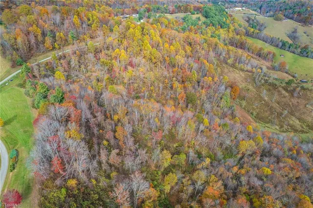 $112,837 | 3 Mayito Lane, Mouth Of Wilson, VA 24363