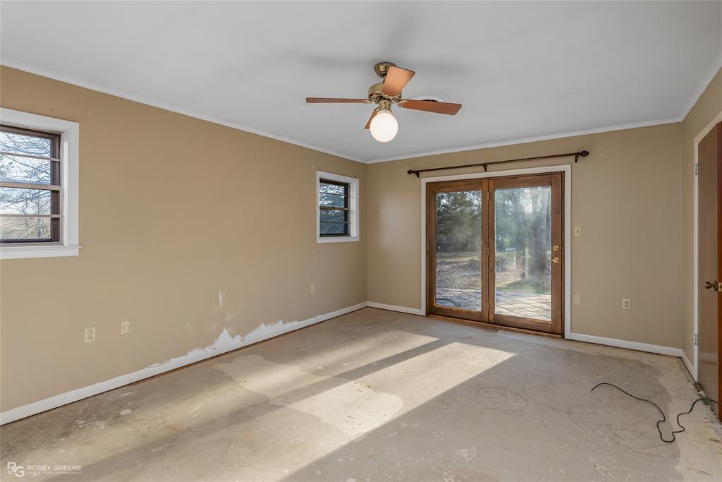 2534 Highway 146 Homer, LA 71040 - Photo 15 of 38 Primary bedroom with door to patio