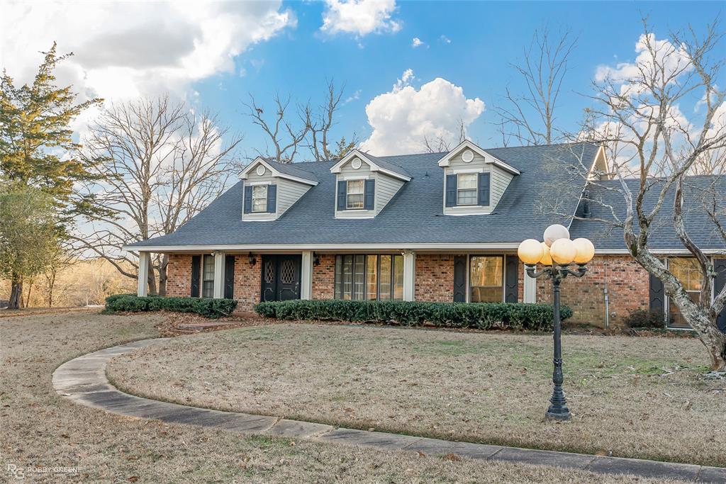 2534 Highway 146 Homer, LA 71040 - Photo 2 of 38 Sidewalk to entrance