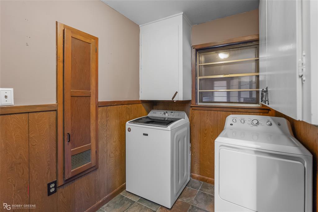 2534 Highway 146 Homer, LA 71040 - Photo 31 of 38 Laundry room