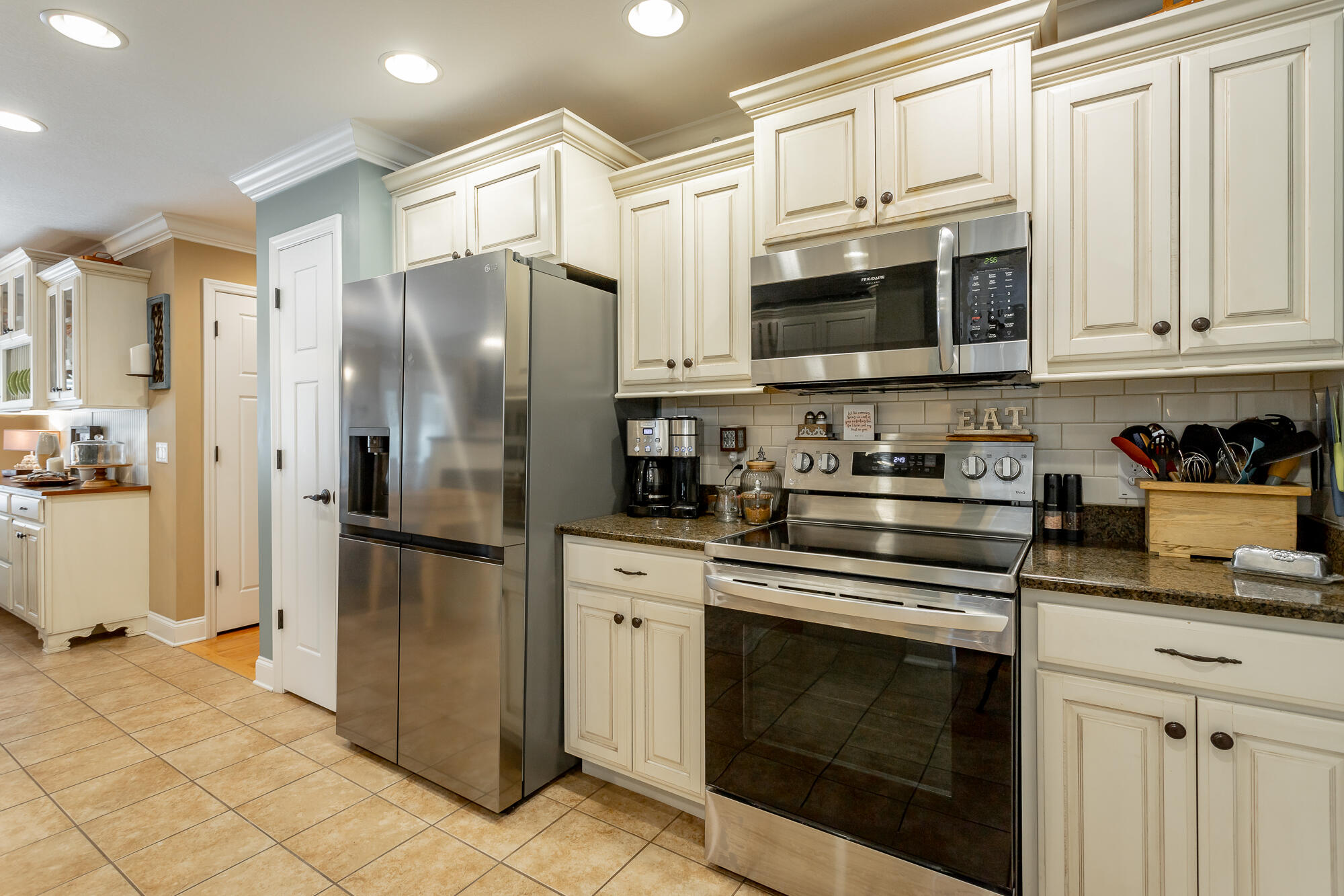 298 Live Oak Road Ringgold, GA 30736 - Photo 14 of 38 Kitchen