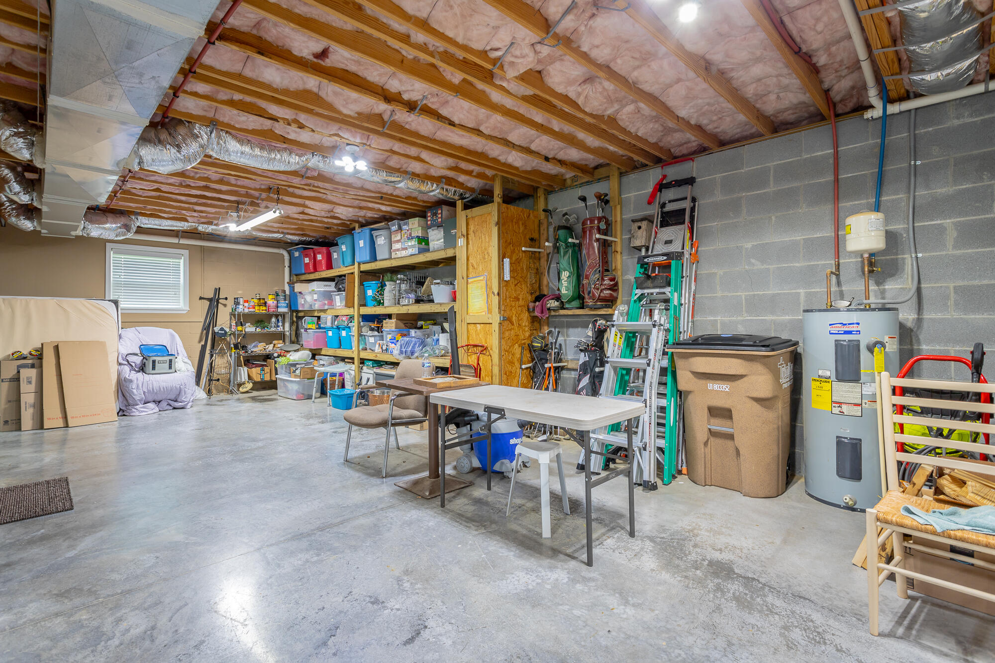 298 Live Oak Road Ringgold, GA 30736 - Photo 9 of 38 Garage