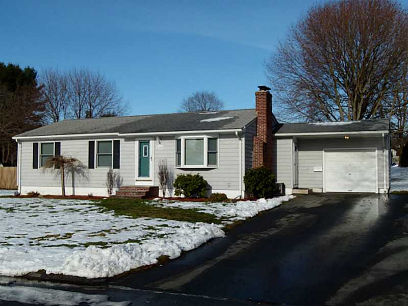 127 Douglas Road Warwick, RI 02886 - Photo 1 of 13 Exterior Front.