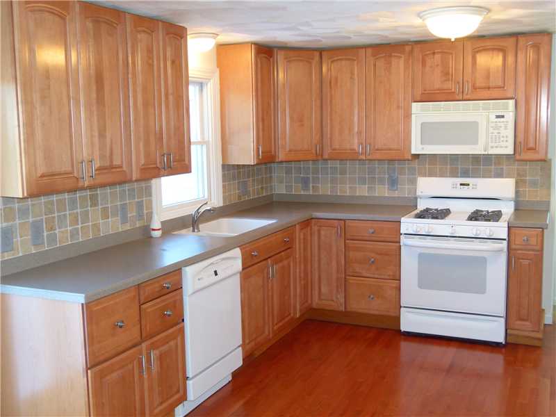 127 Douglas Road Warwick, RI 02886 - Photo 2 of 13 Kitchen.