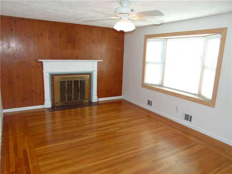 127 Douglas Road Warwick, RI 02886 - Photo 6 of 13 Living Room.