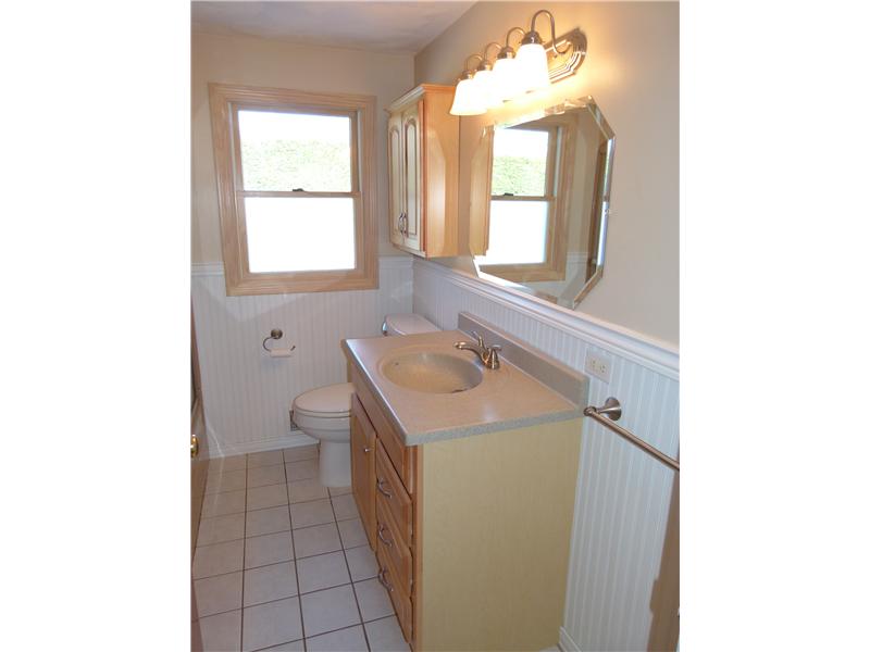 127 Douglas Road Warwick, RI 02886 - Photo 7 of 13 Bathroom.