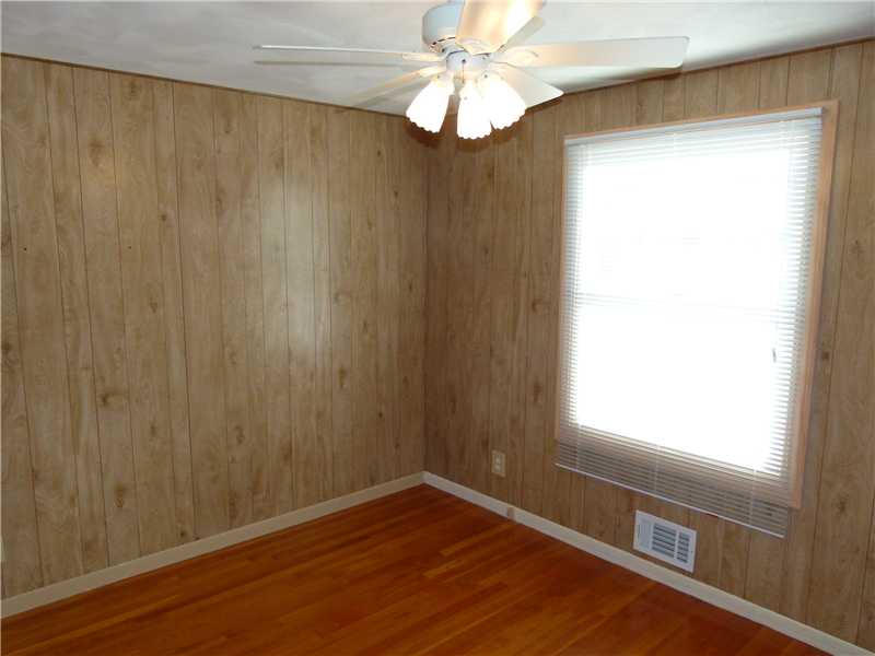 127 Douglas Road Warwick, RI 02886 - Photo 10 of 13 Bedroom.