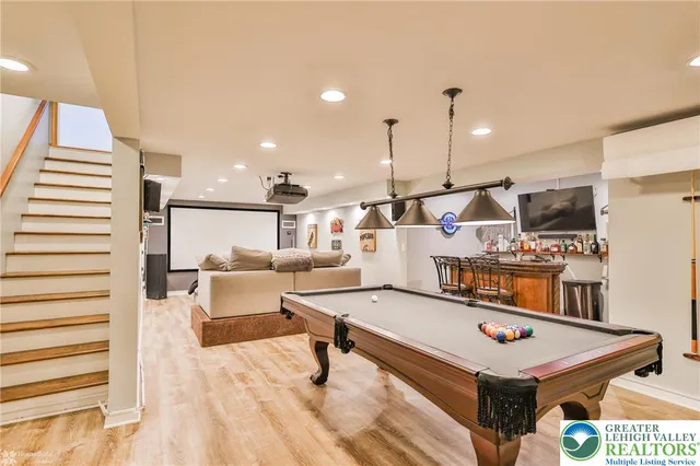 a view of a garden with a house