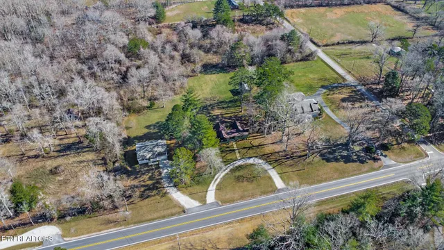 $314,900 | 1651 Pennsylvania Avenue, Jamestown, TN 38556