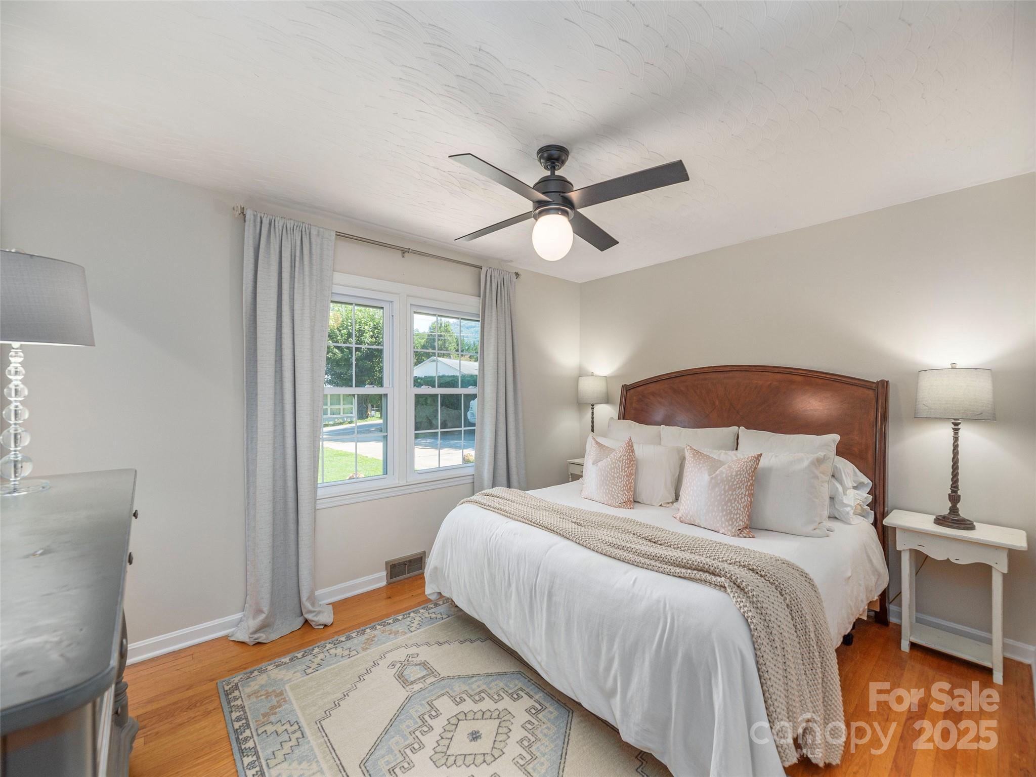 868 Mulberry Street Clyde, NC 28721 - Photo 16 of 30