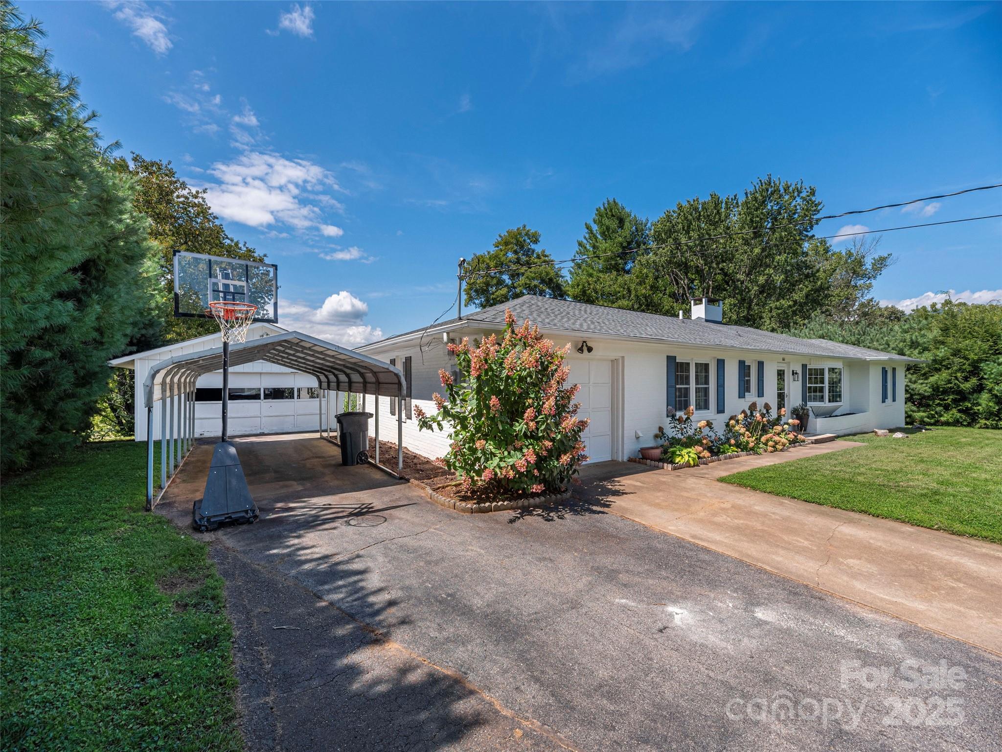 868 Mulberry Street Clyde, NC 28721 - Photo 28 of 30