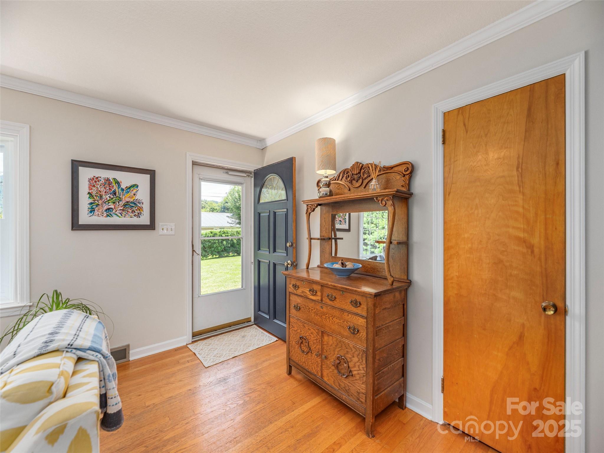 868 Mulberry Street Clyde, NC 28721 - Photo 8 of 30