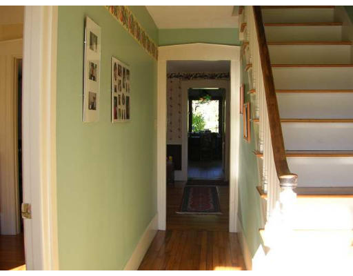 10 Ward Road Southborough, MA 01772 - Photo 8 of 12 Gallery Image 8